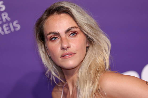 18.06.2026, Sarah Mangione (Schauspielerin und Fernsehmoderatorin) auf dem Purple Carpet bei den Verleihung des DUFTSTARS Award in den Rheinterrassen Düsseldorf. Der Deutscher Parfumpreis DUFTSTARS 2026 zählen zu den renommiertesten Beautyawards und Duft-Awards Deutschlands. Nordrhein-Westfalen Deutschland