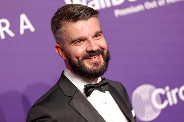 18.06.2026, Patrik Loeb DerDuftDude (Influencer Parfüminfluencer) auf dem Purple Carpet bei den Verleihung des DUFTSTARS Award in den Rheinterrassen Düsseldorf. Der Deutscher Parfumpreis DUFTSTARS 2026 zählen zu den renommiertesten Beautyawards und Duft-Awards Deutschlands. Nordrhein-Westfalen Deutschland