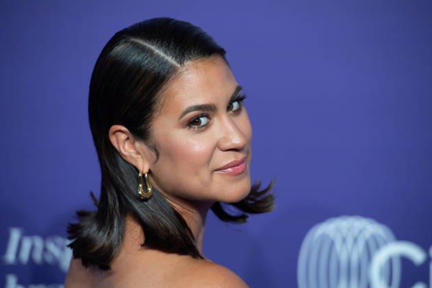 Stephanie Steffi BRUNGS, Moderatorin, Portraet, Porträt, Portrait, Angeschnittenes Einzelbild, Einzelmotiv, Roter Teppich, Red Carpet Show, Purple Carpet, Ankunft, arrival, bei den DUFTSTARS 2026 - Deutscher Parfumpreis Verleihung des deutschen Parfumpreises DUFTSTARS durch die Fragrance Foundation am 18.06.2026, Rheinterrassen, Duesseldorf.