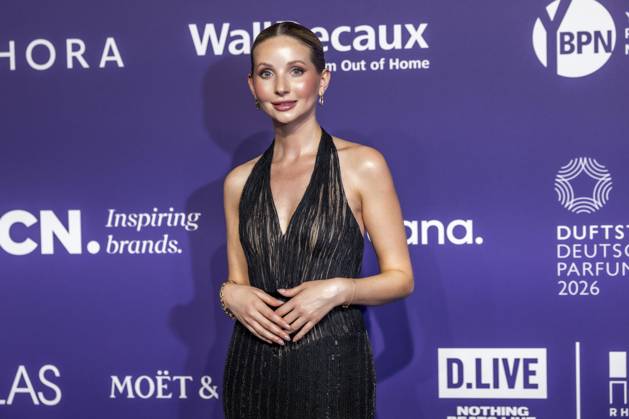 ABB DUFTSTARS- Anna Hiltrop Model zu Gast auf dem blauen Teppich bei der Verleihung des Deutschen Parfumpreises Duftstars 2026 auf der Rheinterrasse am 18.06.2026 in Duesseldorf NRW Deutschland