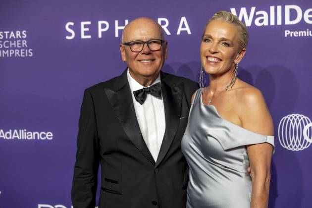 ABB DUFTSTARS- Wolfgang und Gina Drewalowski zu Gast auf dem blauen Teppich bei der Verleihung des Deutschen Parfumpreises Duftstars 2026 auf der Rheinterrasse am 18.06.2026 in Duesseldorf NRW Deutschland