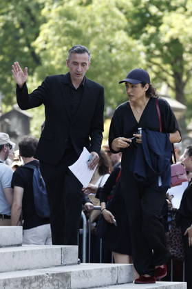 Golshifteh Farahani at Mr. Satrapi’s funeral at the Père Lachaise Crematorium in Paris on June 19, 2026. The author of the famous graphic novel, which was adapted into a film, Persepolis, died on June 3, 2026, at the age of 56, inconsolable over the loss of her husband, M. Ripa, which occurred a year earlier. Cyril Moreau Bestimage The funeral of M. Satrapi at the Père Lachaise Crematorium in Paris, on June 19, 2026. The author of the famous graphic novel, adapted into a film, Persepolis, died on June 3, 2026, at the age of 56, inconsolable over the loss of her husband, M. Ripa, which occurred a year earlier. Paris, France,detected_source_language Copyright: xCYRILxMOREAUx xBESTIMAGExCYRILxMOREAUx xBESTIMAGEx