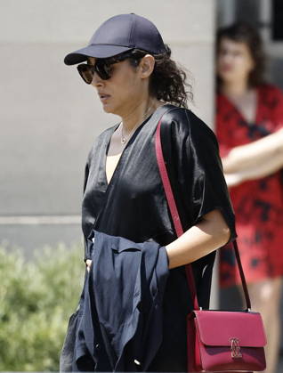 Golshifteh Farahani at Mr. Satrapi’s funeral at the Père Lachaise Crematorium in Paris on June 19, 2026. The author of the famous graphic novel, which was adapted into a film, Persepolis, died on June 3, 2026, at the age of 56, inconsolable over the loss of her husband, M. Ripa, which occurred a year earlier. Cyril Moreau Bestimage The funeral of M. Satrapi at the Père Lachaise Crematorium in Paris, on June 19, 2026. The author of the famous graphic novel, adapted into a film, Persepolis, died on June 3, 2026, at the age of 56, inconsolable over the loss of her husband, M. Ripa, which occurred a year earlier. Paris, France,detected_source_language Copyright: xCYRILxMOREAUx xBESTIMAGExCYRILxMOREAUx xBESTIMAGEx