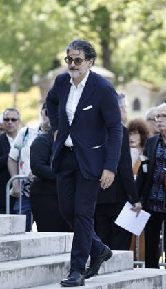 Stéphane Hasbanian at the funeral of Mr. Satrapi at the Père Lachaise Crematorium in Paris on June 19, 2026. The author of the famous graphic novel, which was adapted into a film, Persepolis, died on June 3, 2026, at the age of 56, inconsolable over the loss of her husband, M. Ripa, which had occurred a year earlier. Cyril Moreau Bestimage at the funeral of M. Satrapi at the Père Lachaise Crematorium in Paris, on June 19, 2026. The author of the famous graphic novel, adapted into a film, Persepolis, died on June 3, 2026, at the age of 56, inconsolable over the loss of her husband, M. Ripa, which occurred a year earlier. Paris, France,detected_source_language Copyright: xCYRILxMOREAUx xBESTIMAGExCYRILxMOREAUx xBESTIMAGEx