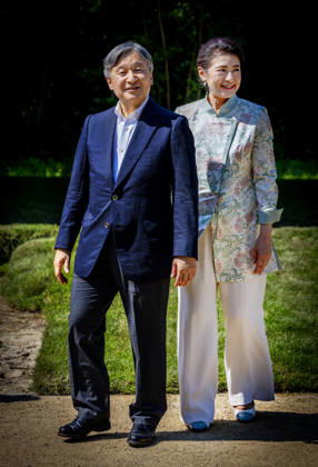 19-06-2026 Amsterdam Emperor Naruhito of Japan and Empress Masako planting a cherry tree in the Blossom Park in the Amsterdam Forest on the 3rd and last day of the 3 day statevisit to the Netherlands. Â  Copyright: xPPEx