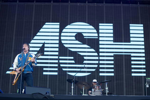 IPA85869146 - England, Isle of Wight Festival - Friday - Ash - Pictured: Tim Wheeler  Copyright: xCRISTINAxMASSEIx xx 85869146