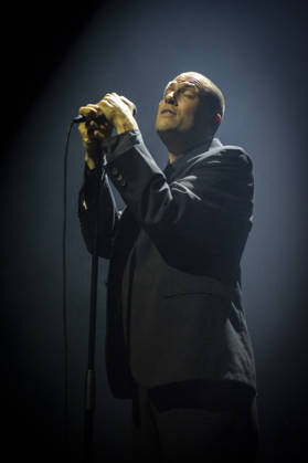 Orlando Weeks at Meltdown Festival 19_06_2026 Ex frontman of the chart-topping band The Maccabees, Orlando Weeks performs at Queen Elizabeth Hall, London on 19th June 2026 as part of Meltdown Festival curated by Harry Styles., Credit:Zoran Veselinovic B4859 Avalon UK, London, Queen Elizabeth Hall  Copyright: xZoranxVeselinovicx xB4859x xAvalonx 1111314603