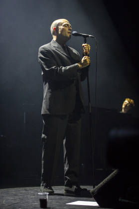 Orlando Weeks at Meltdown Festival 19_06_2026 Ex frontman of the chart-topping band The Maccabees, Orlando Weeks performs at Queen Elizabeth Hall, London on 19th June 2026 as part of Meltdown Festival curated by Harry Styles., Credit:Zoran Veselinovic B4859 Avalon UK, London, Queen Elizabeth Hall  Copyright: xZoranxVeselinovicx xB4859x xAvalonx 1111314684