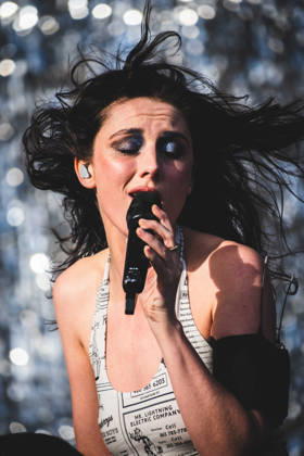 Wolf Alice performing live on the Main Stage at TRNSMT Festival, Glasgow Green on Friday 19 June 2026. Wolf Alice performing live on the Main Stage at TRNSMT Festival, Glasgow Green on Friday 19 June 2026. Grammy-nominated and Brit Award-winning English alternative rock band fronted by Ellie Rowsell. Part of the TRNSMT 2026 weekend series in Glasgow., Credit:Adam Hampton-Matthews Avalon  Copyright: xAdamxHampton-Matthewsx xAvalonx 1111300105