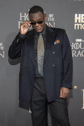 ABB HBO- Abubakar Salim zu Gast auf dem schwarzen Teppich bei der Deutschland Premiere zur dritten Staffel der HBO Original Serie House of the Dragon im Kino International am 19.06.2026 in Berlin Berlin Deutschland