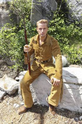 ABB KARLMAY- Bastian Semm Old Shatterhand die Schauspieler in Maske und Kostuem am Freitag 19.06.2026 bei der Generalprobe zum Stueck Im Tal des Todes bei den Karl-May-Spielen 2026 im Indian Village am Kalkberg Die Premiere findet am 27. Juni in der Freilichtbuehne am Kalkberg in Bad Segeberg statt Schleswig-Holstein Deutschland