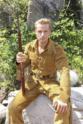 ABB KARLMAY- Bastian Semm Old Shatterhand die Schauspieler in Maske und Kostuem am Freitag 19.06.2026 bei der Generalprobe zum Stueck Im Tal des Todes bei den Karl-May-Spielen 2026 im Indian Village am Kalkberg Die Premiere findet am 27. Juni in der Freilichtbuehne am Kalkberg in Bad Segeberg statt Schleswig-Holstein Deutschland