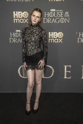 ABB HBO- Lucy Hellenbrecht zu Gast auf dem schwarzen Teppich bei der Deutschland Premiere zur dritten Staffel der HBO Original Serie House of the Dragon im Kino International am 19.06.2026 in Berlin Berlin Deutschland