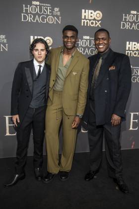 ABB HBO- Harry Collett, Clinton Liberty und Abubakar Salim zu Gast auf dem schwarzen Teppich bei der Deutschland Premiere zur dritten Staffel der HBO Original Serie House of the Dragon im Kino International am 19.06.2026 in Berlin Berlin Deutschland