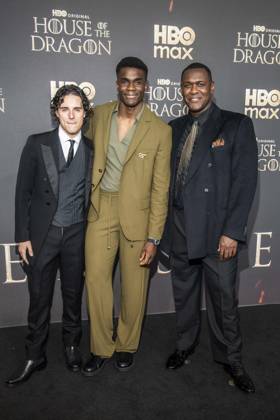 ABB HBO- Harry Collett, Clinton Liberty und Abubakar Salim zu Gast auf dem schwarzen Teppich bei der Deutschland Premiere zur dritten Staffel der HBO Original Serie House of the Dragon im Kino International am 19.06.2026 in Berlin Berlin Deutschland