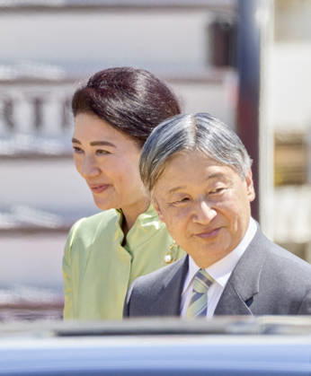 Crown Princess Elisabeth Welcomes Japanese Emperor and Empress - Brussels Emperor Naruhito of Japan and his wife, Empress Masako are welcomed by Princess Elisabeth of Belgium upon their arrival at Melsbroek airport in Brussels, Belgium, 20 June 2026. The Japanese imperial majesties are on a state visit to Belgium. This year, Belgium and Japan celebrate 160 years of diplomatic relations. This state visit is therefore the opportunity to confirm the close ties between the two countries, which are also reflected in the special bond between the Belgian royal family and the Japanese imperial family Photo by Olivier Polet ABACAPRESS.COM Brussels Belgium  Copyright: xPoletxOlivier ABACAx