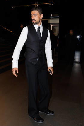 News - Dolce&Gabbana Spring 2027 Men s Collections Show - Celebrities MILAN, ITALY - JUNE 20, 2026: Michele Morrone leaves the Dolce&amp;Gabbana Men s Spring Summer 2027 collection runway show during the Milan Fashion Week Menswear in Milan, Italy. Photo: Cinzia Camela. Milan Metropol Italy Copyright: xCinziaxCamelax xLiveMediax LPN_2529190