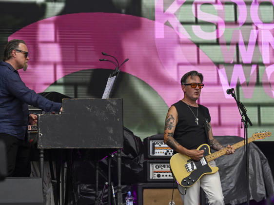 From left keyboardist Nick Nasmyth and guitarist Wayne Murray of Manic Street Preachers perform during the music festival Metronome Prague, on June 20, 2026, in Prague, Czech Republic. (CTKxPhoto MichalxKrumphanzl) CTKPhotoP2026062004689  CTKPhotoP2026062004689