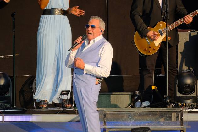 20.06.2026 xkhx Kassel, Kassel, Die Open Airs! Sommer 2026, Konzert Schlagerlegende Roland Kaiser vor der Kulisse des Fridericianums rockt die Bühne -