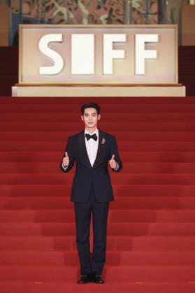 SHANGHAI, CHINA - JUNE 20: Actor Yosh Yu Shi arrives at the red carpet of the closing ceremony for the 28th Shanghai International Film Festival on June 20, 2026 in Shanghai, China.  Copyright: xVCGx 111649394319