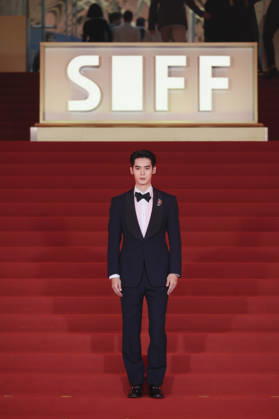 SHANGHAI, CHINA - JUNE 20: Actor Yosh Yu Shi arrives at the red carpet of the closing ceremony for the 28th Shanghai International Film Festival on June 20, 2026 in Shanghai, China.  Copyright: xVCGx 111649394316