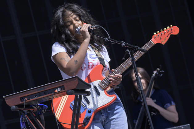 Musical Festival in Glasgow, UK - 20 Jun 2026 Lily Fontaine of English Teacher performs live on stage at Glasgow Green. Glasgow United Kingdom Copyright: xStuartxWestwoodx xSOPAxImagesx SWESTWOOD21