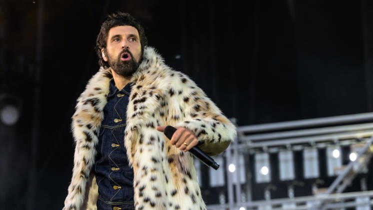 Musical Festival in Glasgow, UK - 20 Jun 2026 Sergio Pizzorno of Kasabian performs live on stage at Glasgow Green. Glasgow United Kingdom Copyright: xStuartxWestwoodx xSOPAxImagesx SWESTWOOD51