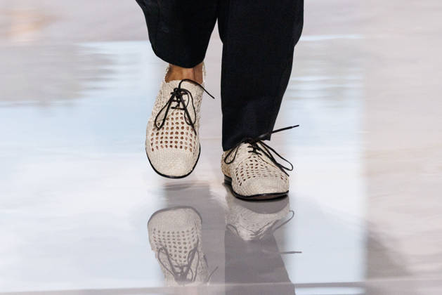 News - Dolce&Gabbana - Runway - Milan Fashion Week - Menswear Spring Summer 2027 MILAN, ITALY - JUNE 20, 2026: A model walks the runway during the Dolce&amp;Gabbana Men s Spring Summer 2027 collection fashion show as part of Milan Fashion Week Menswear in Milan, Italy. Photo: Cinzia Camela. Milan Metropol Italy Copyright: xCinziaxCamelax xLiveMediax LPN_2529288