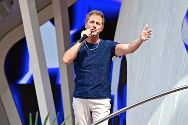 ZDF - Fernsehgarten. Sänger Jörg Bausch während der ZDF - Unterhaltungsshow Fernsehgarten am 21.06.2026 in Mainz. 20260621MWI129159