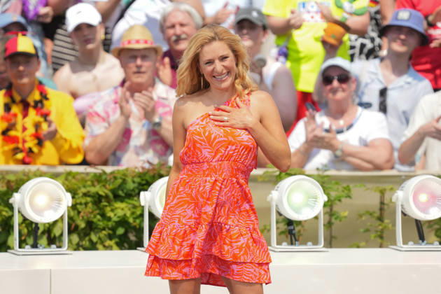 ZDF-Fernsehgarten 2026. Stefanie Hertel im ZDF Fernsehgarten mit dem Motto Discofox am 21.06.2026 in Mainz. Mainz ZDF Fernsehgarten Rheinland-Pfalz