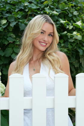 ZDF-Fernsehgarten 2026. Aileen Sager im ZDF Fernsehgarten mit dem Motto Discofox am 21.06.2026 in Mainz. Mainz ZDF Fernsehgarten Rheinland-Pfalz