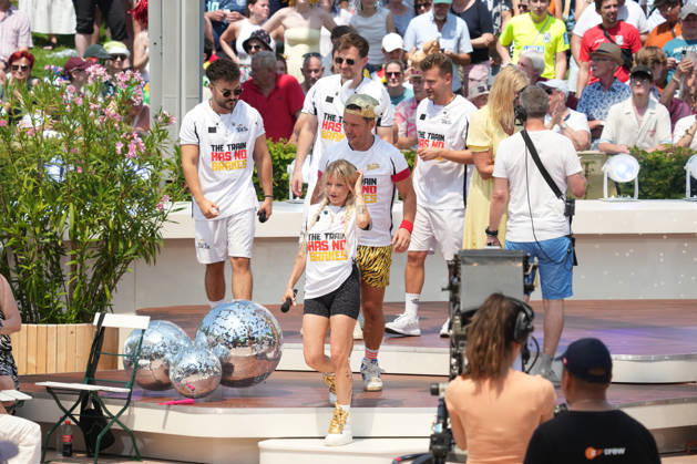 ZDF-Fernsehgarten 2026. Lorenz Büffel, Mia Julia und Malle Anja im ZDF Fernsehgarten mit dem Motto Discofox am 21.06.2026 in Mainz. Mainz ZDF Fernsehgarten Rheinland-Pfalz