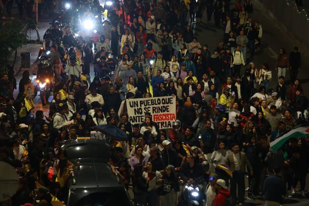 Protest Against Colombian Election Results BOGOTA, COLOMBIA JUNE 21, 2026: Supporters of presidential candidate Ivan Cepeda block one of the main streets in Bogota, Colombia, during a protest following the 2026 presidential election. BogotÃ CO Copyright: x xAntonioxCasciox xJNAxPressx