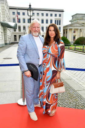 Frank Kessler mit Ehefrau Doreen Kessler beim Felix Burda Award im AXICA Hausl in Berlin am 21.06.2026