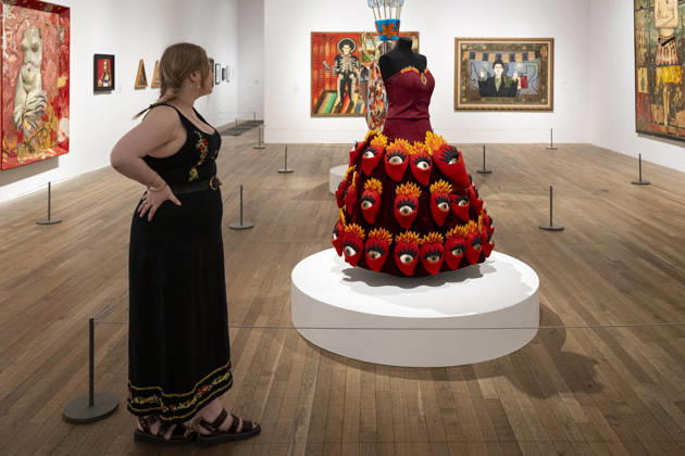 June 22, 2026, London, London, UK: LONDON, UK. A staff member with Ã¢â‚¬ËœLa loÂ¡mpara The LampÃ¢â‚¬â ¢, 2006, by Astrid at a preview of Frida: The Making of an Icon, a new exhibition at Tate Modern tracing Mexican painterÃ¢â‚¬â ¢s KahloÃ¢â‚¬â ¢s transformation from relatively unknown painter to global cultural phenomenon. Over 30 original works by Frida Kahlo alongside other works are on show runs 25 June 2026 to 3 January 2027. London UK  - ZUMAl94_ 20260622_zaf_l94_053 Copyright: xStephenxChungx