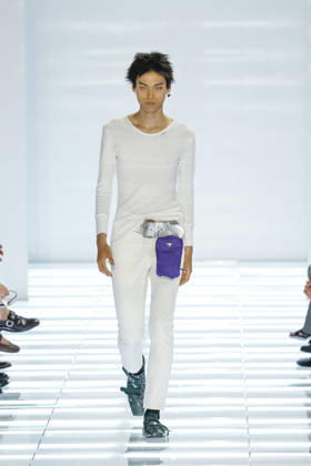 Runway at the Prada fashion show during Milan Fashion Week Menswear Spring Summer 2027 on June 21, 2026, in Milan, Italy Bestimage Milan France,detected_source_language  Copyright: xAgencex xBestimagexAgencex xBestimagex