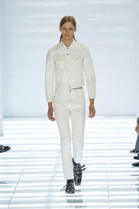 Runway at the Prada fashion show during Milan Fashion Week Menswear Spring Summer 2027 on June 21, 2026, in Milan, Italy Bestimage Milan France,detected_source_language  Copyright: xAgencex xBestimagexAgencex xBestimagex