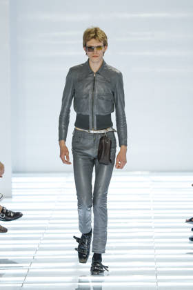Runway at the Prada fashion show during Milan Fashion Week Menswear Spring Summer 2027 on June 21, 2026, in Milan, Italy Bestimage Milan France,detected_source_language  Copyright: xAgencex xBestimagexAgencex xBestimagex