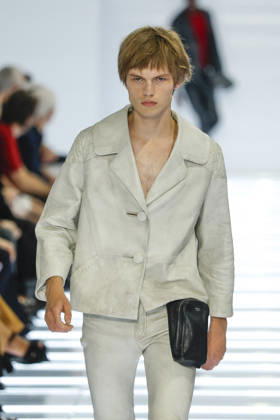 Runway at the Prada fashion show during Milan Fashion Week Menswear Spring Summer 2027 on June 21, 2026, in Milan, Italy Bestimage Milan France,detected_source_language  Copyright: xAgencex xBestimagexAgencex xBestimagex