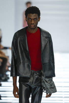 Runway at the Prada fashion show during Milan Fashion Week Menswear Spring Summer 2027 on June 21, 2026, in Milan, Italy Bestimage Milan France,detected_source_language  Copyright: xAgencex xBestimagexAgencex xBestimagex