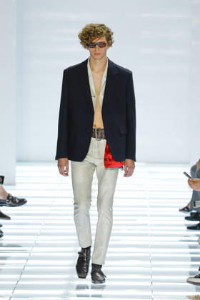Runway at the Prada fashion show during Milan Fashion Week Menswear Spring Summer 2027 on June 21, 2026, in Milan, Italy Bestimage Milan France,detected_source_language  Copyright: xAgencex xBestimagexAgencex xBestimagex