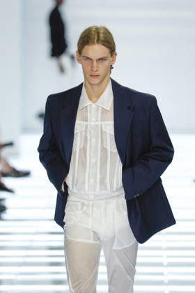 Runway at the Prada fashion show during Milan Fashion Week Menswear Spring Summer 2027 on June 21, 2026, in Milan, Italy Bestimage Milan France,detected_source_language  Copyright: xAgencex xBestimagexAgencex xBestimagex