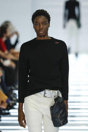 Runway at the Prada fashion show during Milan Fashion Week Menswear Spring Summer 2027 on June 21, 2026, in Milan, Italy Bestimage Milan France,detected_source_language  Copyright: xAgencex xBestimagexAgencex xBestimagex