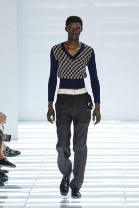 Runway at the Prada fashion show during Milan Fashion Week Menswear Spring Summer 2027 on June 21, 2026, in Milan, Italy Bestimage Milan France,detected_source_language  Copyright: xAgencex xBestimagexAgencex xBestimagex