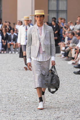 IPA85942175 - Milan, Milan Men™s Fashion Week Spring Summer 2027 - Men™s Fashion, Spring Summer 2027 - Thom Browne fashion show - runway in the photo: Model  Copyright: xRiccardoxGIordanox xRiccardoxGiordanox 85942175