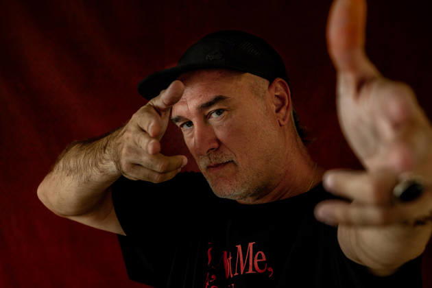 Portraits of Rapper Kase O Rapper Kase O poses for Europa Press on June 22, 2026, in Madrid, Spain. Javier Ibarra Ramos, known as Kase O, is a Spanish rapper, a native of Zaragoza, who rose to prominence as a member of Violadores del Verso with demos such as Rompecabezas and Dos Rombos. As a solo artist, he has cemented his status as a leading figure in Spanish hip-hop with albums such as Kase O Jazz Magnetism and El Círculo. June 22, 2026, Madrid, Spain,detected_source_language Copyright: xRicardoxRubiox 7615536