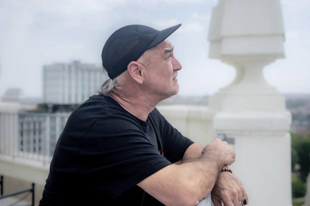 Portraits of Rapper Kase O Rapper Kase O poses for Europa Press on June 22, 2026, in Madrid, Spain. Javier Ibarra Ramos, known as Kase O, is a Spanish rapper, a native of Zaragoza, who rose to prominence as a member of Violadores del Verso with demos such as Rompecabezas and Dos Rombos. As a solo artist, he has cemented his status as a leading figure in Spanish hip-hop with albums such as Kase O Jazz Magnetism and El Círculo. June 22, 2026, Madrid, Spain,detected_source_language Copyright: xRicardoxRubiox 7615541