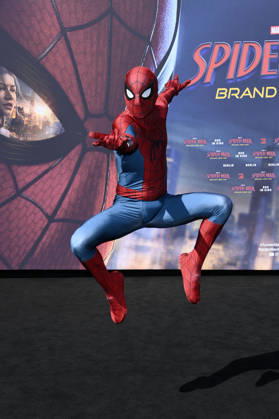 Spider-Man Cosplayer beim Fan Event zum Kinofilm Spider-Man: Brand New Day im UCI Luxe East Side Gallery auf dem Uber Platz. Berlin, 22.06.2026