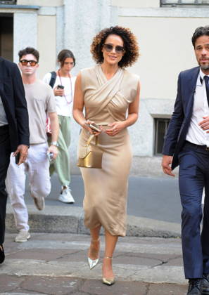 RECORD DATE NOT STATED IPA85943980 - Milan Actress Nathalie Kelley, best known for her role in *The Fast and the Furious*, arrives at the Armani fashion show  Copyright: xMimmoxCarrierox xMIMMOxCARRIERO-x 85943980