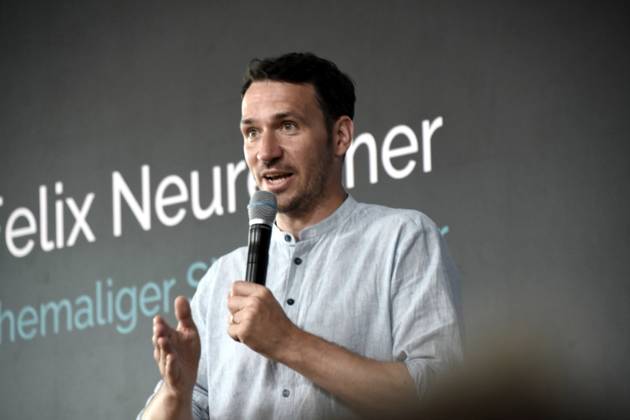 Felix Neureuther Skirennlaeufer Muenchen 22.06.2026 Literaturhaus Die Initiative Werterhalt und Weitergabe e.V. Feierlichen Verleihung des sechsten Bayerischen Jugendpreises Der diesjaehrige Wettbewerb stand unter dem Motto Gesunde Kinder auf einer gesunden Erde. Schuelerinnen und Schueler aus ganz Bayern waren aufgerufen, Foto Muenchen